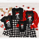 Camiseta Conjuntos de Natal da Família Monogramas<br><div class="desc">Camisas de Natal da Família Monogramas que combinam roupas</div>