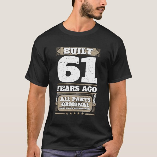 Camiseta Construída Há 61 Anos, 61Ruas (Frente)