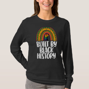 Camiseta Construída por História Negra Arco-Íris Mulheres N