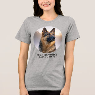 Camiseta Construído para Proteger Nascido para Servir