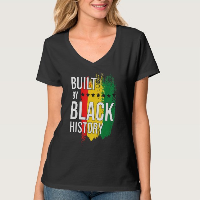 Camiseta Construído por preto negro negro negro negro (Frente)