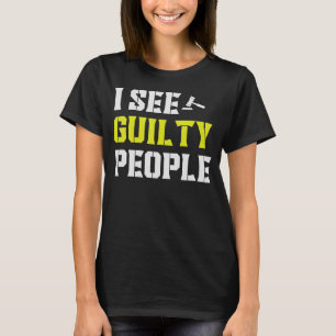 Camiseta Consulte Oficial de Correção Pessoas Culpado