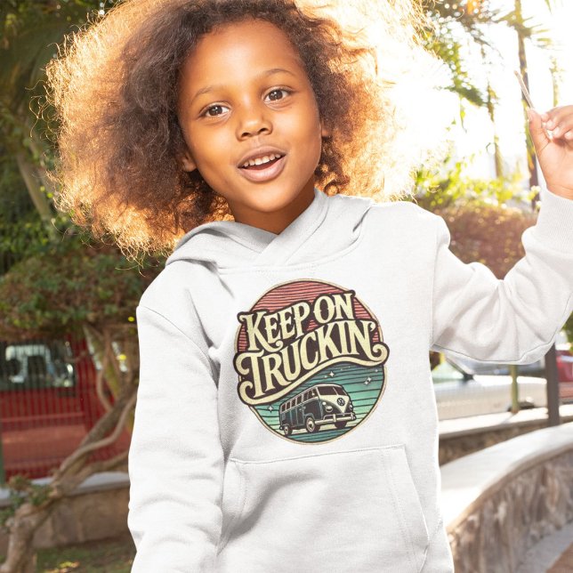 Camiseta Continue no caminhoneiro" Retro 60s personalizado (Gift good vibes! This hoodie is perfect for birthdays, family trips or anyone who loves 60s freedom.)