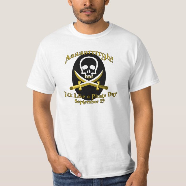 Camiseta Conversa da espada do crânio como um dia do pirata (Frente)