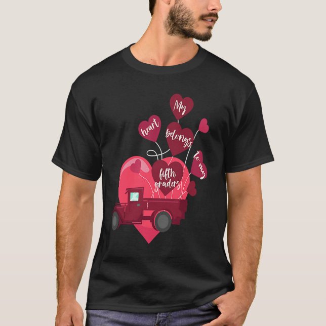Camiseta Conversation Heart Truck Valentines Day 5th Grade  (Frente)