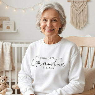 Camiseta Convidativo Promovido a Avó EST Ano de Design