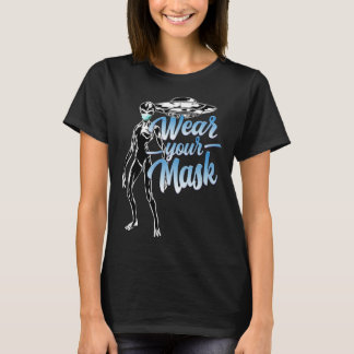 Camiseta Cool Alien with Mask Mask Up People  Wear your Mas