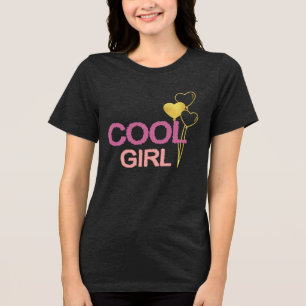 Camiseta Cool Girl Rosa e Balões Coração Dourados Chic