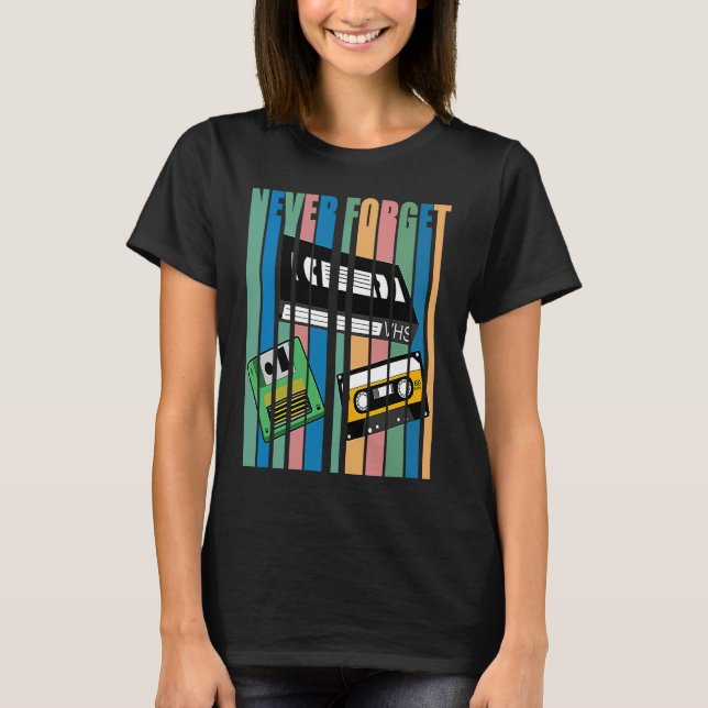 Camiseta Cool Never Forget T  I VHS Cassette Diskette Video (Frente)