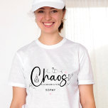 Camiseta Coordenador do Caos Moderno<br><div class="desc">Embriace organizou o caos com nossa T-Shirt Coordenadora do Caos Moderno. Em preto e branco elegante, esse design é perfeito para a madrinha de casamento ou qualquer extraordinário planejador de eventos. Adicione um toque de doçura com uma dica de cor-de-rosa para celebrar seu papel inestimável em orquestrar o dia perfeito....</div>