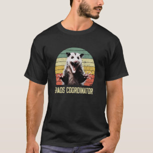 Camiseta Coordenador do Caos Sarcastic Angry Ogambm Possum