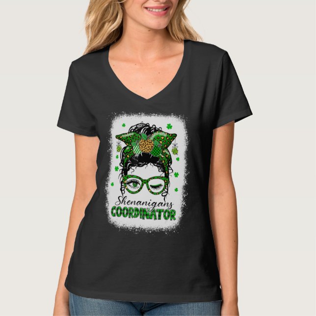 Camiseta Coordenador Shenanigans Messy Bun Saint Patricks D (Frente)