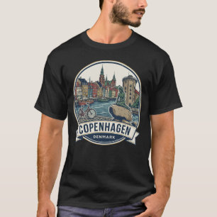 Camiseta Copenhague Icônica: Bicicleta, Canal e Marco Histó