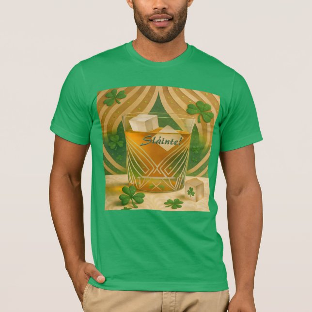 Camiseta Copo para Uísque Irlandês Shamrocks "Sláinte!" (Frente)
