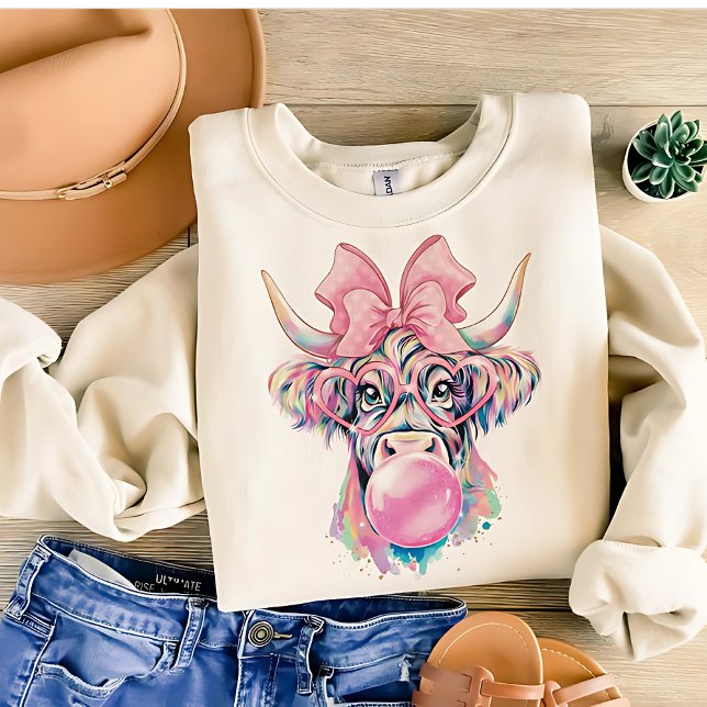 Camiseta Coquette Highland Cow Bubblegum Tshirt Design, (Criador carregado)