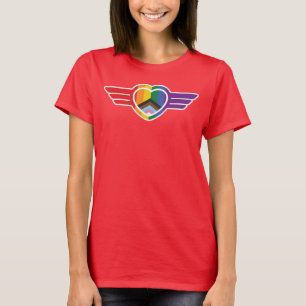 Camiseta Coração arco-íris com asas