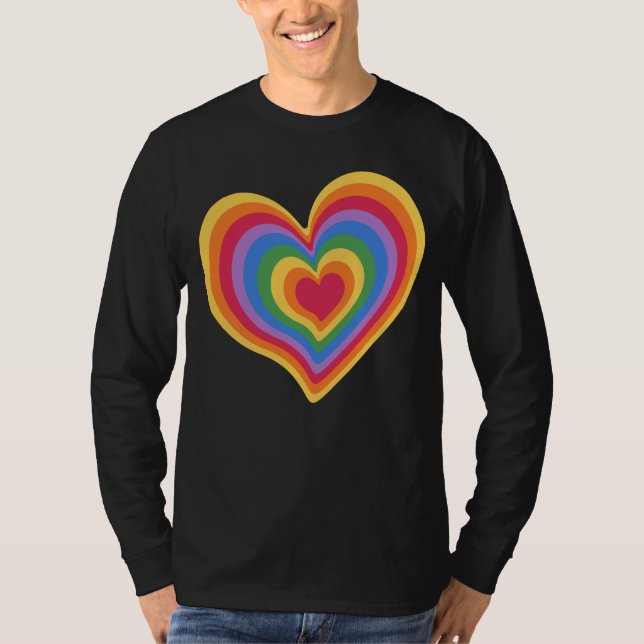 Camiseta Coração arco-íris. Orgulho gay (Frente)