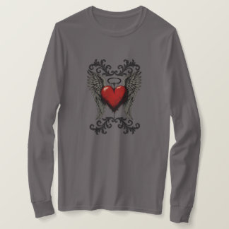 Camiseta Coração Asas com Halo - Design de Amor de Anjo Gót