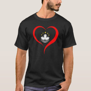 Camiseta Coração de Amor com Bandeira de Lotus na Design de