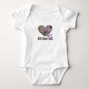 Camiseta Coração de uma Criança Flor Selvagem