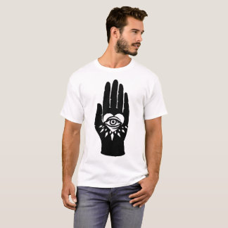 Camiseta Coração dos companheiros impares à disposição com
