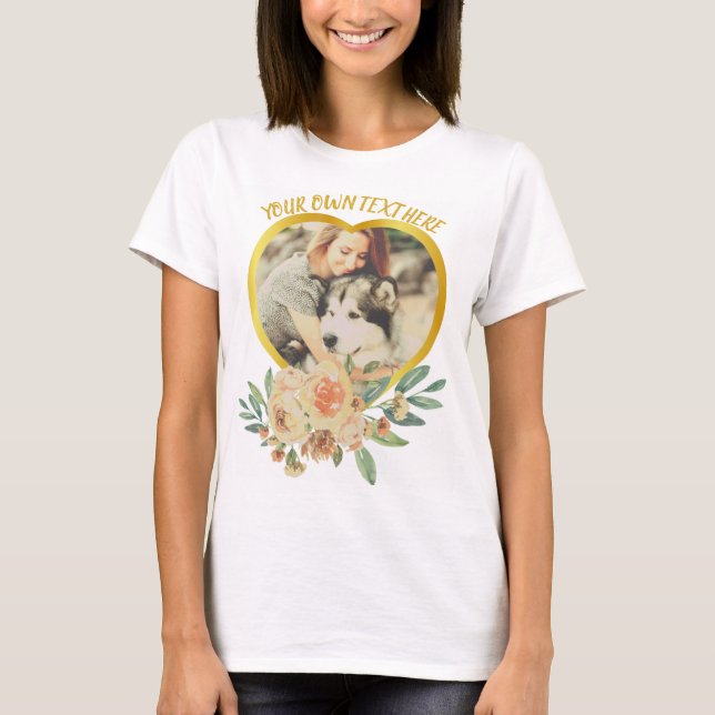 Camiseta Coração e flores de amor bonito (Frente)