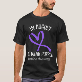 Camiseta Coração Em agosto Vestimos Consciência da Sobredos