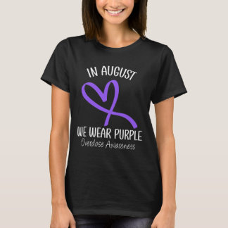 Camiseta Coração Em agosto Vestimos Consciência da Sobredos