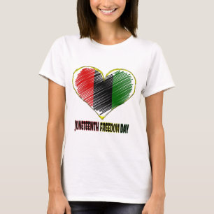 Camiseta coração feliz da bandeira africana de 16
