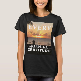 Camiseta Coração Grata Mostra Gratidão Surgimento