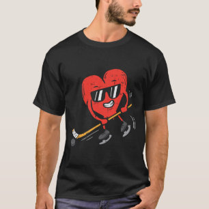 Camiseta Coração Jogando Hóquei no Gelo Dia dos Namorados A