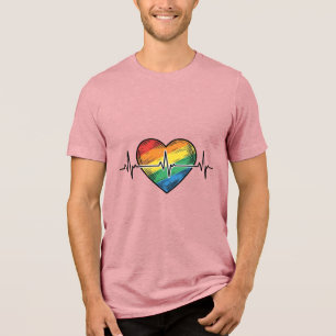 Camiseta Coração Pulsação Arco-íris Desenho de Gravura Vint