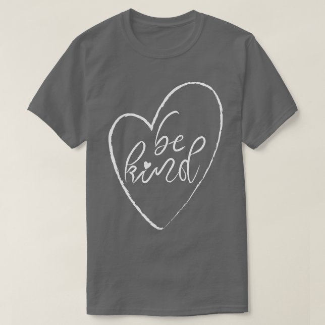 Camiseta Coração Seja Bonito Espalhar Coração Antisassando  (Frente do Design)
