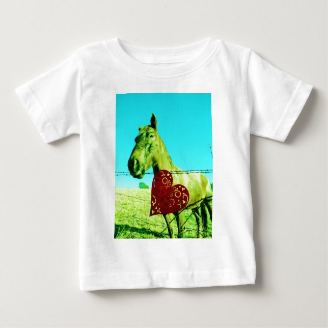 Camiseta Coração Vermelho e Cavalo (Frente)