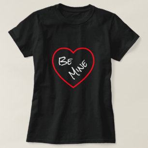 Camiseta Coração Vermelho Minimalista Be Mine Dia dos Namor