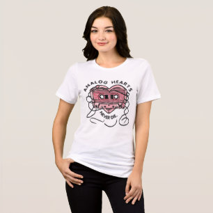 Camiseta Corações Analógicos Nunca Morrem Cassete