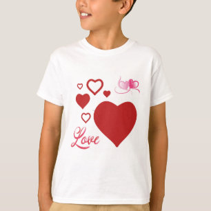 Camiseta "Corações de Amor e Dia dos Namorados".