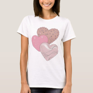 Camiseta Corações Dinâmicos de Prata e Estrelas Design Gráf