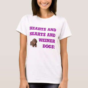 Camiseta Corações e corações e cães do weiner
