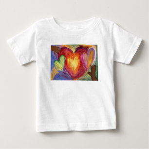 Camiseta Corações e Mãos Adoram Diversidade Artística C