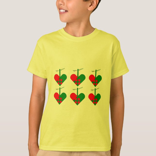 Camiseta Corações escandinavos bonitos do Natal (Frente)