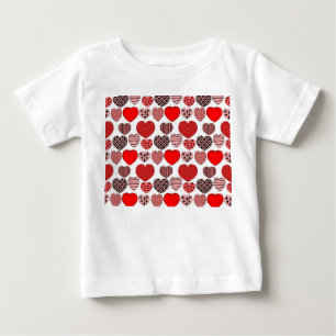 Camiseta Corações Repetitivos