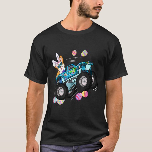 Camiseta Corgi de Páscoa Andando em Caminhão Monstro Lindo  (Frente)