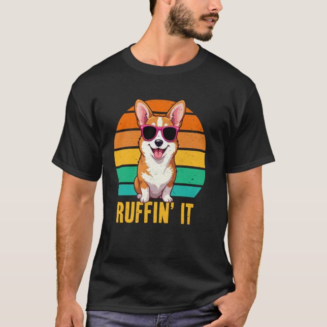 Camiseta Corgi Ruffin It Cachorro Usando Óculos de Sol Aman (Frente)