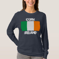 Cork, Irlanda, com bandeira irlandesa