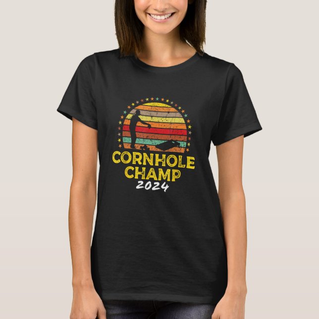Camiseta Cornhole Champion 2024 Cornhole Bags Tournament Wi (Frente)
