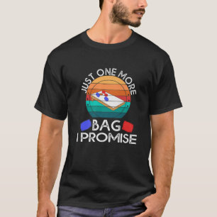Camiseta Cornhole Player Vintage One More Bag I Promise Cor