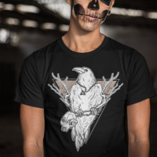 Camiseta Coroa Escura Halloween Com Corrente Illuminática -