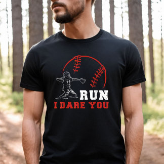 Camiseta Corra Eu Desafio Você Humor Antigo Beisebol