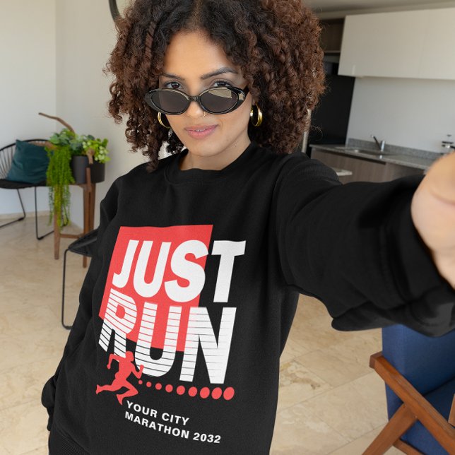 Camiseta Corra Vermelha Maratona Raça Escuro das Mulheres (Just Run Red Marathon Runner Race Women's Dark Sweatshirt)
